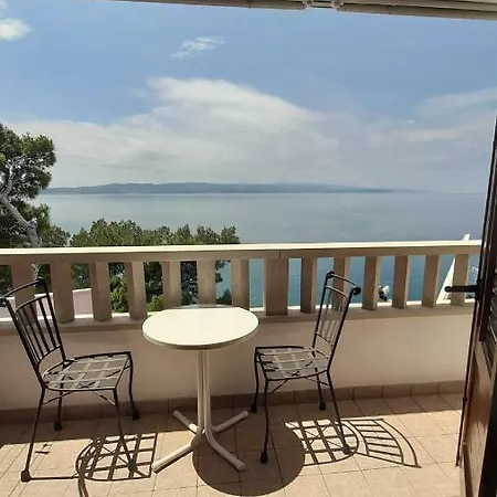 アパート Ursic *